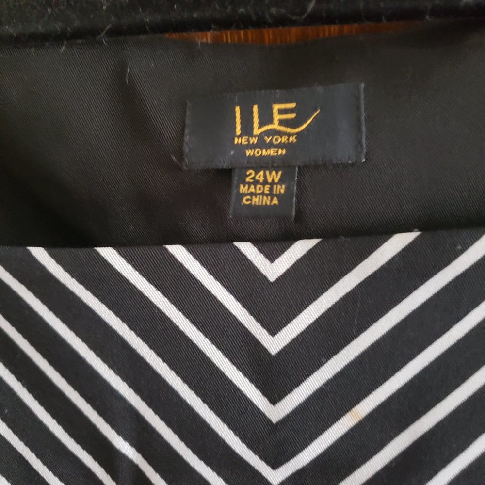 I L E New york Bumble bee dress size 24W